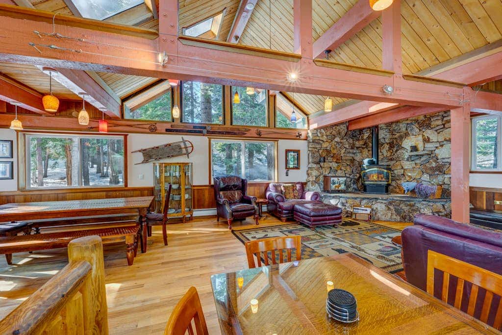Dog-friendly cabin with private hot tub, fireplace, near skiing & the beach