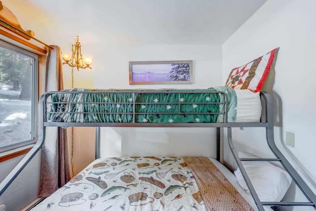 Dog-friendly cabin with private hot tub, fireplace, near skiing & the beach