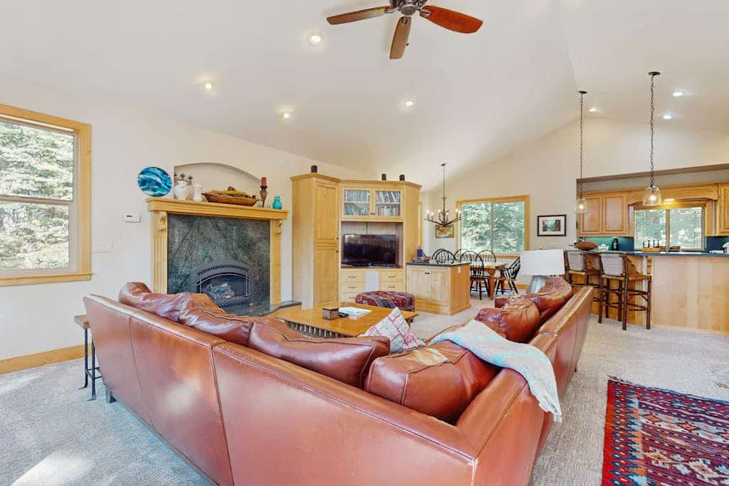 Agate Road Retreat