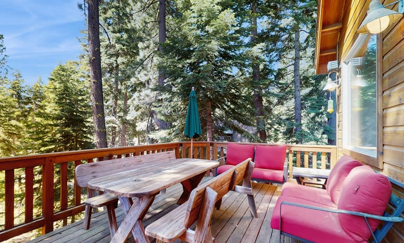 Agate Road Retreat