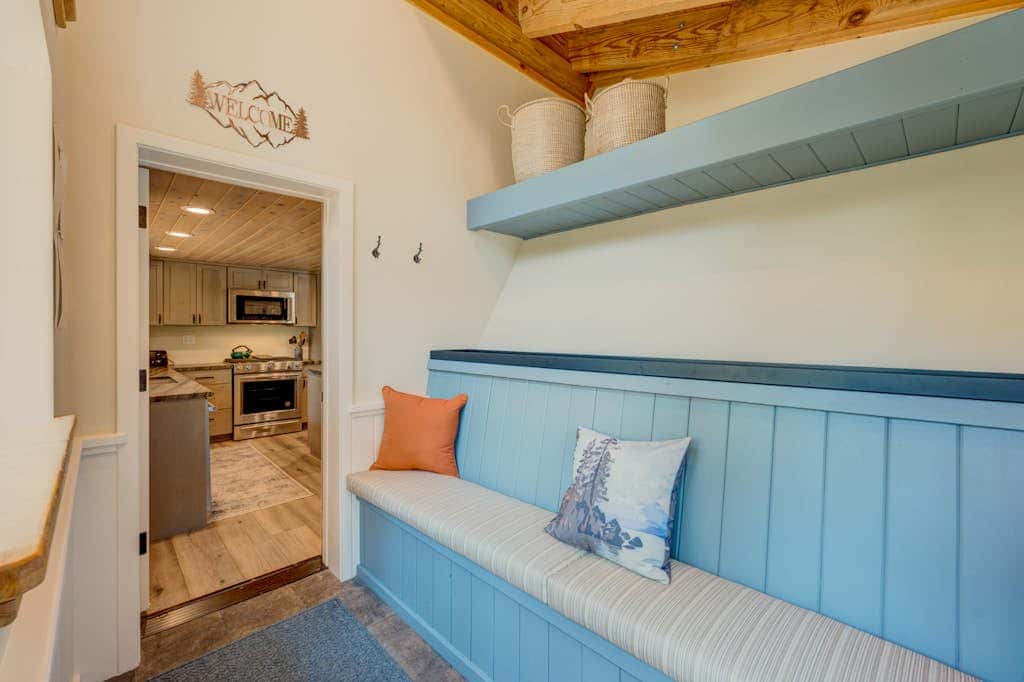 A-frame home with large deck, game room, wood fireplace & near the lake - dogs ok