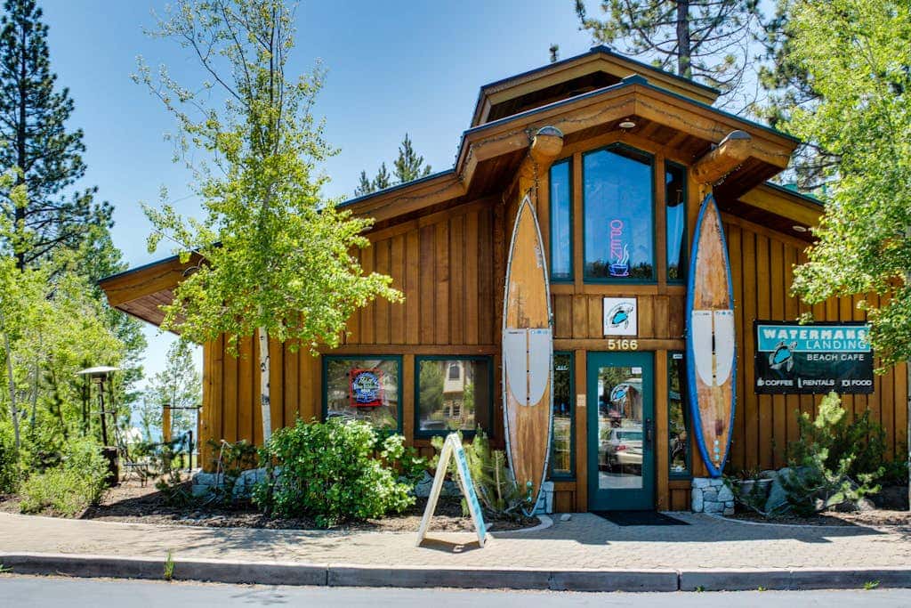 A-frame home with large deck, game room, wood fireplace & near the lake - dogs ok