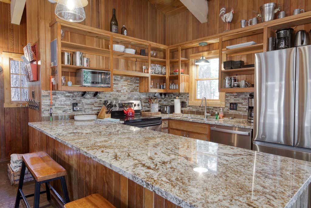 Charming home with private hot tub