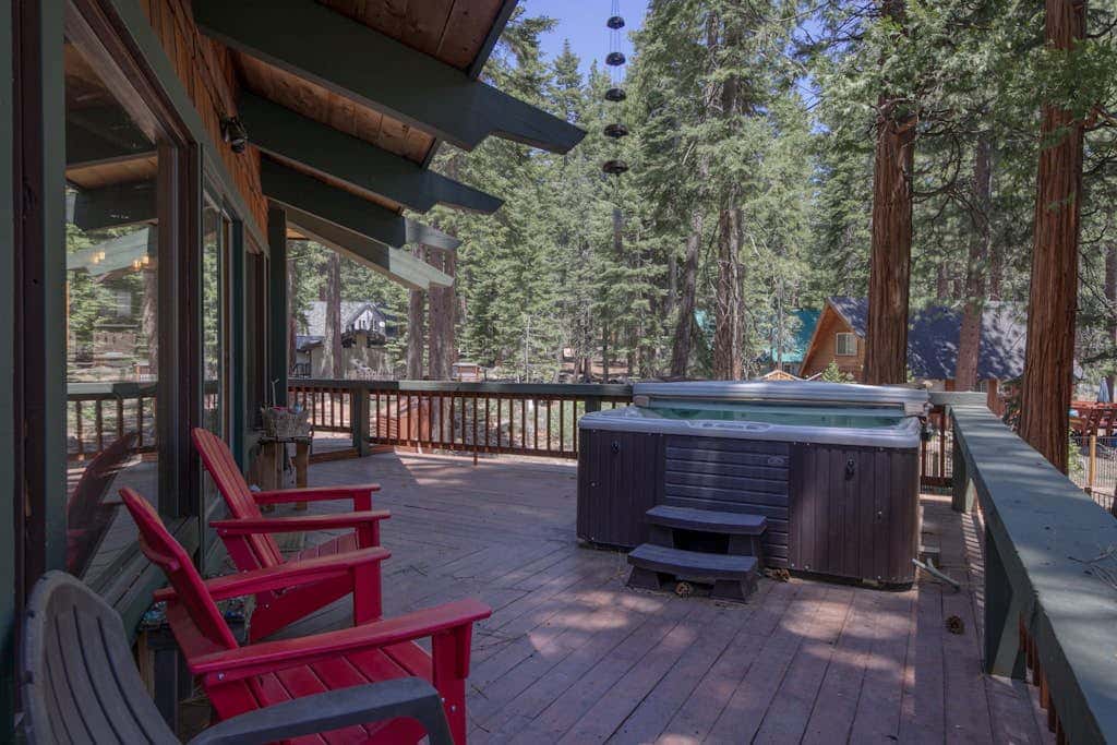 Charming home with private hot tub