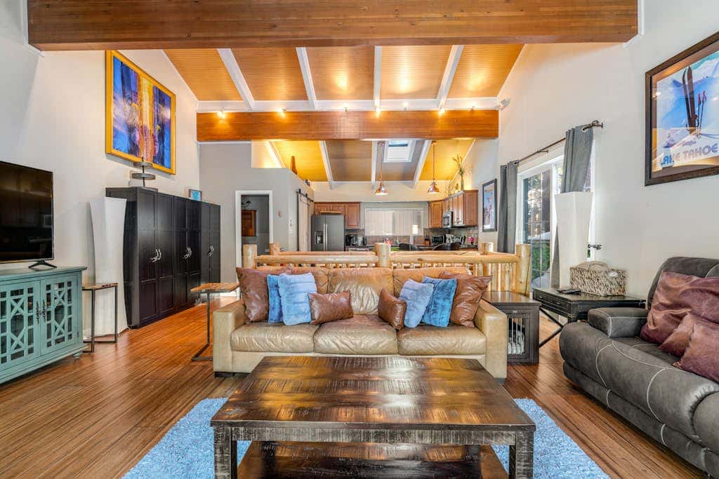Dog-friendly mountain getaway near skiing & lake with water views & private balcony