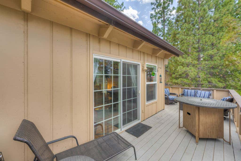 Dog-friendly mountain getaway near skiing & lake with water views & private balcony