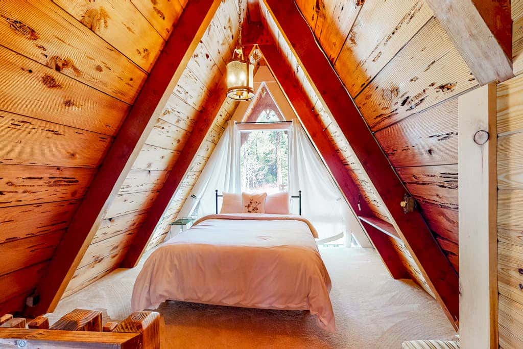 Dog-friendly A-frame cabin with 2 decks & fireplace - walk to the beach