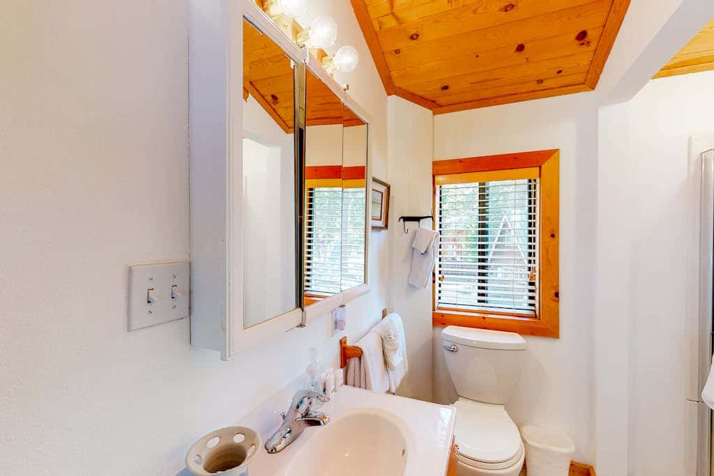 Dog-friendly A-frame cabin with 2 decks & fireplace - walk to the beach