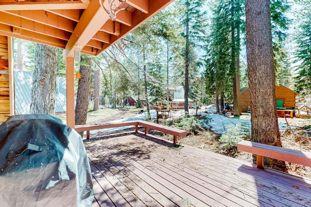 Dog-friendly A-frame cabin with 2 decks & fireplace - walk to the beach