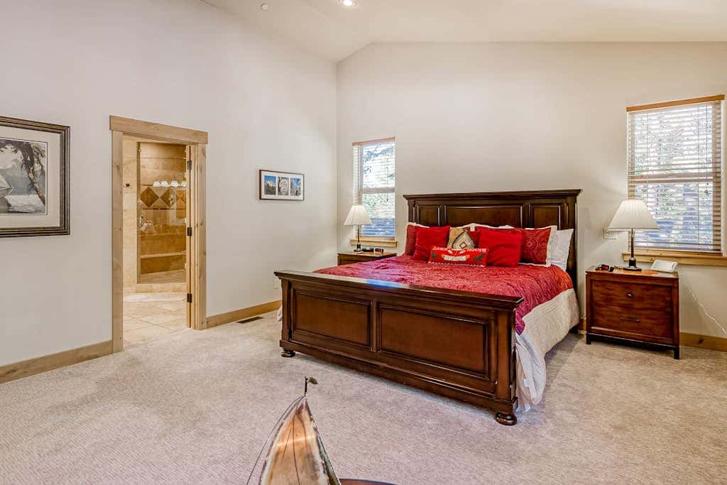 Inviting spacious home with fireplace, deck, hot tub, full kitchen, & W&D