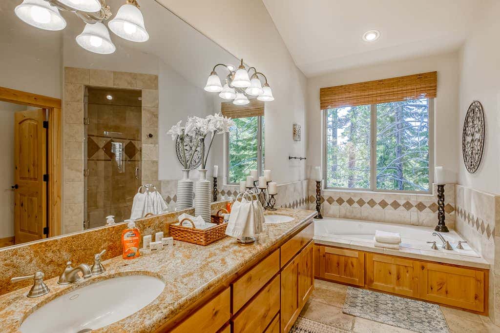Inviting spacious home with fireplace, deck, hot tub, full kitchen, & W&D