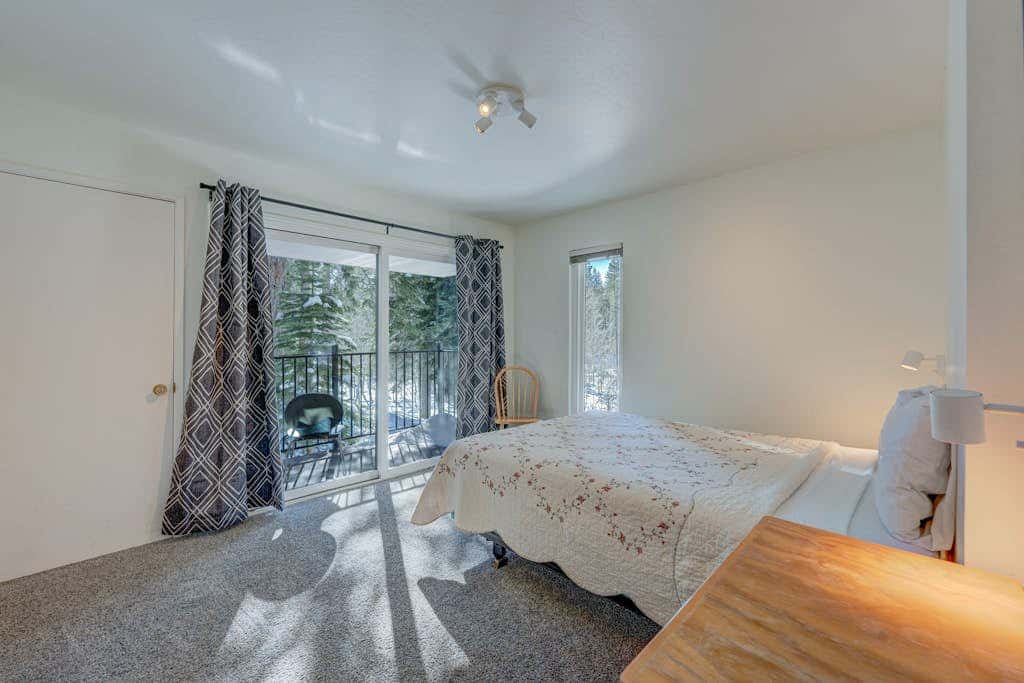 Charming Condo with Shared Hot Tub, Pool, Resort Amenities - Close to Ski & Beach
