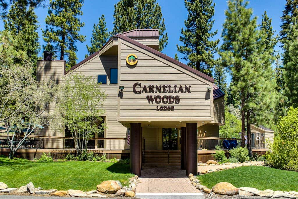 Charming Condo with Shared Hot Tub, Pool, Resort Amenities - Close to Ski & Beach