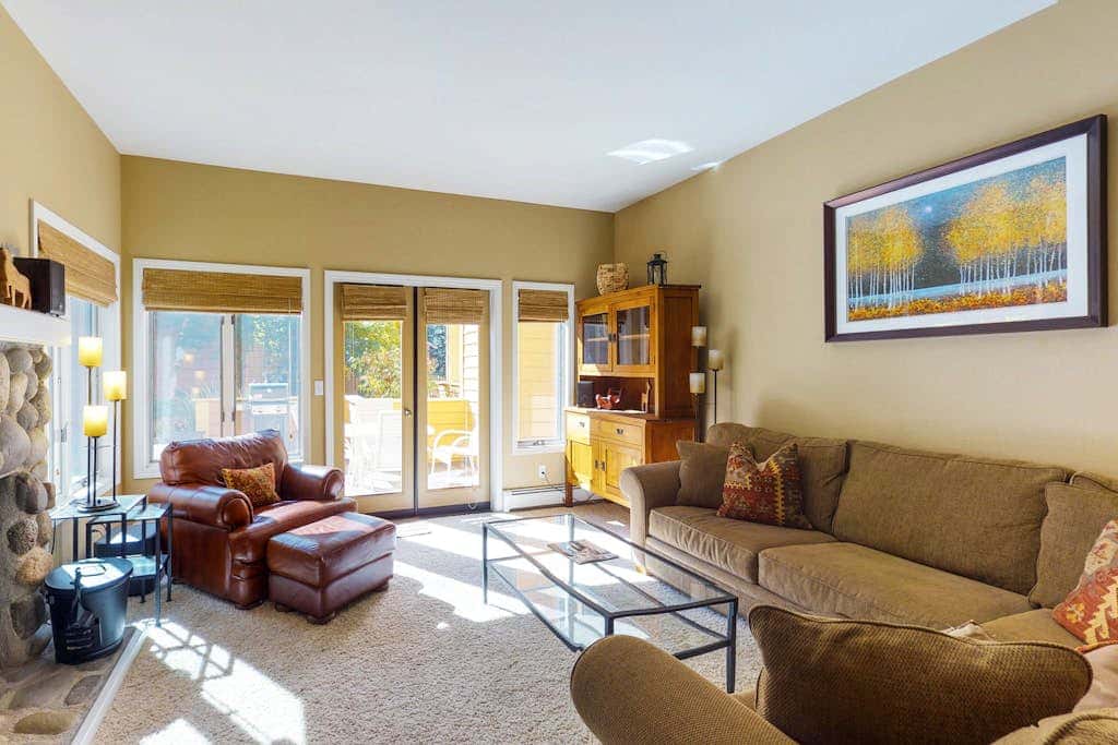Stylish Townhome with Deck & Shared Hot Tub - Walk to Beaches, Near Skiing