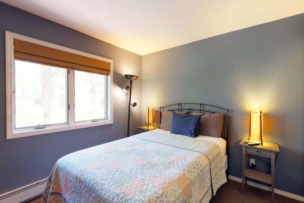 Stylish Townhome with Deck & Shared Hot Tub - Walk to Beaches, Near Skiing