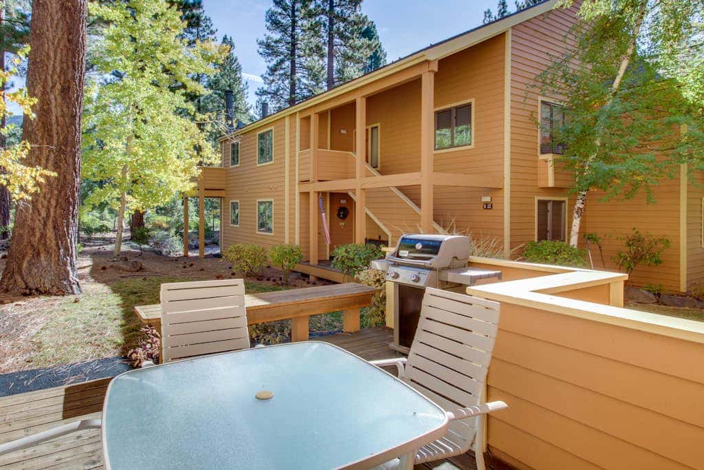 Stylish Townhome with Deck & Shared Hot Tub - Walk to Beaches, Near Skiing