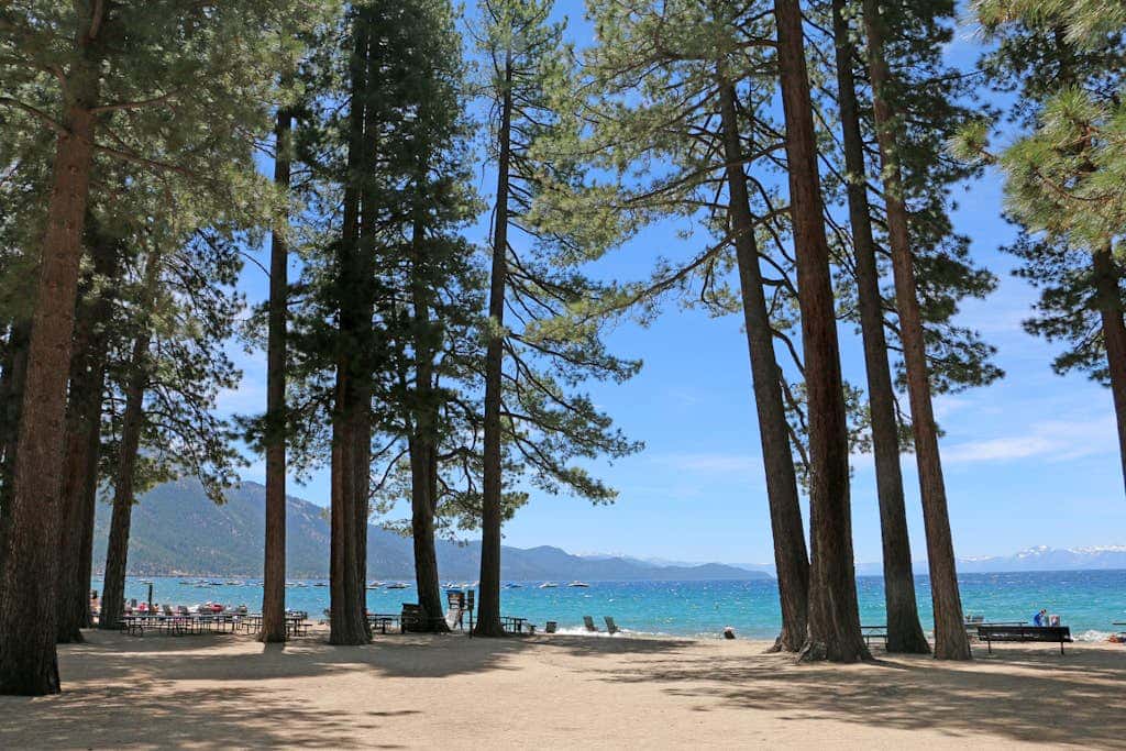 Stylish Townhome with Deck & Shared Hot Tub - Walk to Beaches, Near Skiing