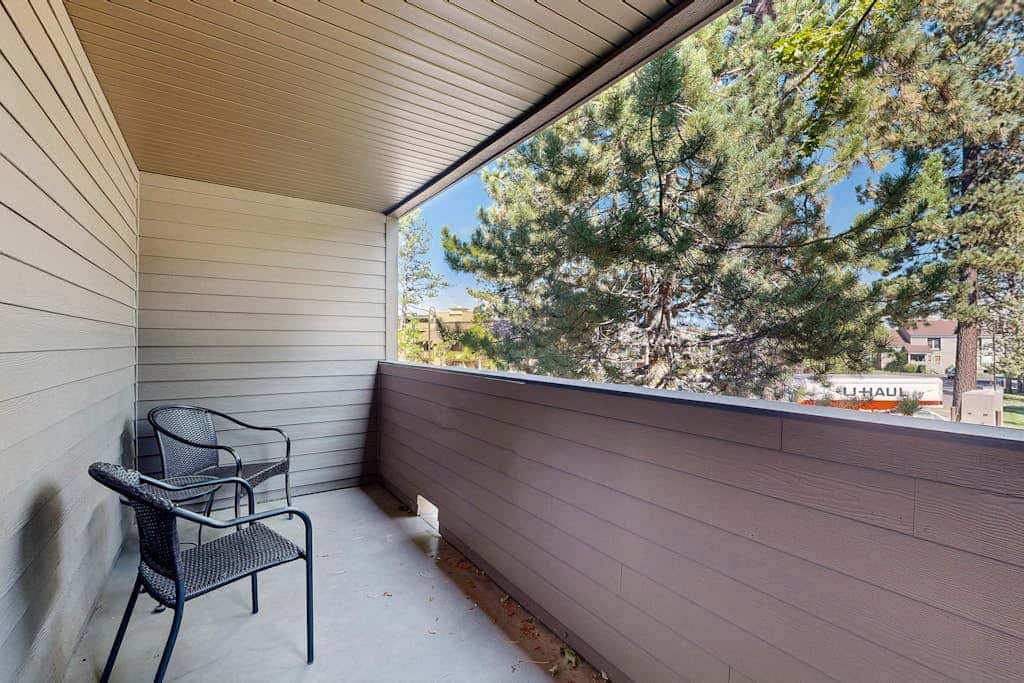 Stunning Newly Renovated Condo - Walk to Beach, Pool & Heavenly Ski Resort