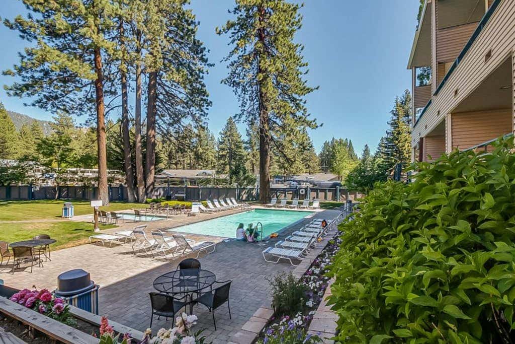 Stunning Newly Renovated Condo - Walk to Beach, Pool & Heavenly Ski Resort