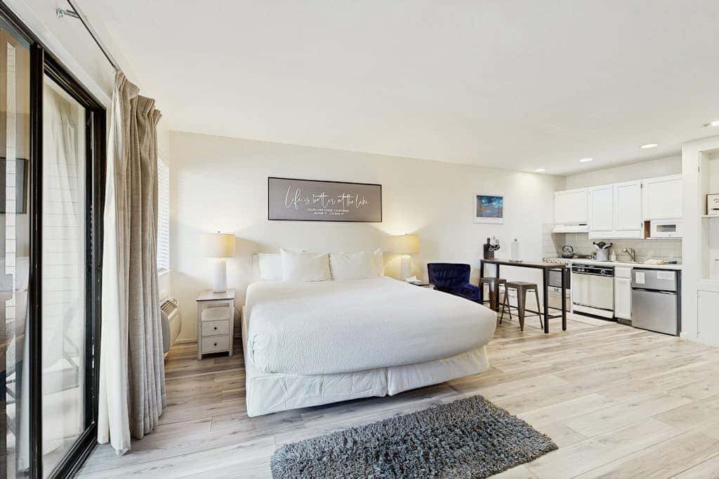 Lakeside Studio Close to Beach & Ski Resort w WiFi, Shared Pool, Hot Tub, & Patio