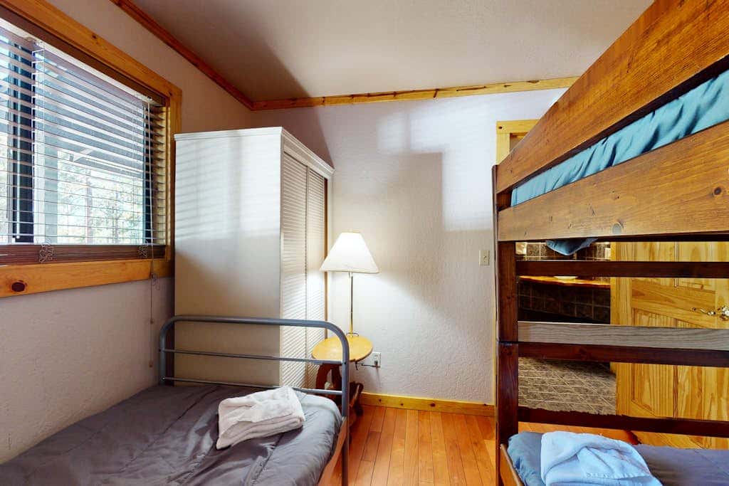 Remodeled condo close to Heavenly & marina - dog-friendly