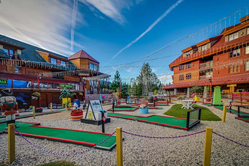 Classic Charm in South Lake Tahoe Views of the Heavenly Mountain Slopes