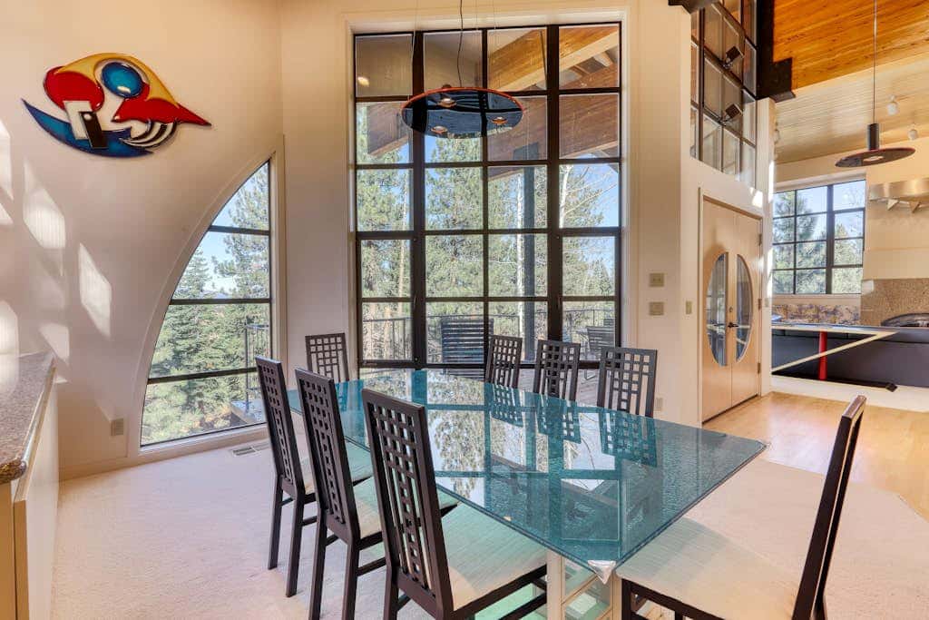 Unique circular home with wood fireplace, grill, & EV charger - dogs ok