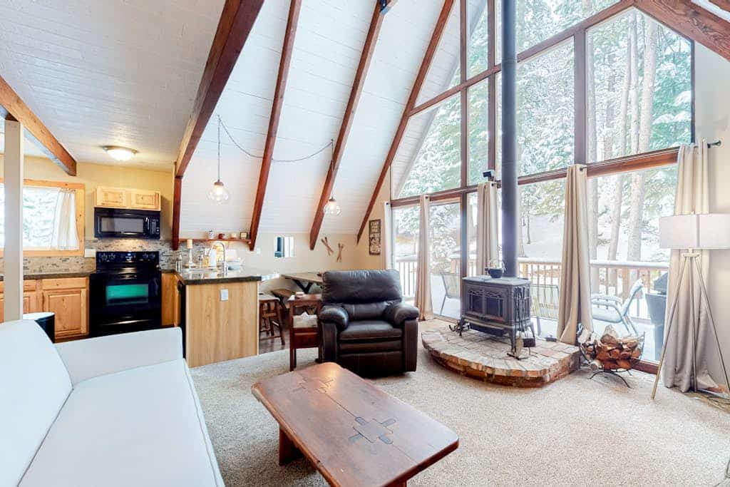 Cozy Cabin Retreat
