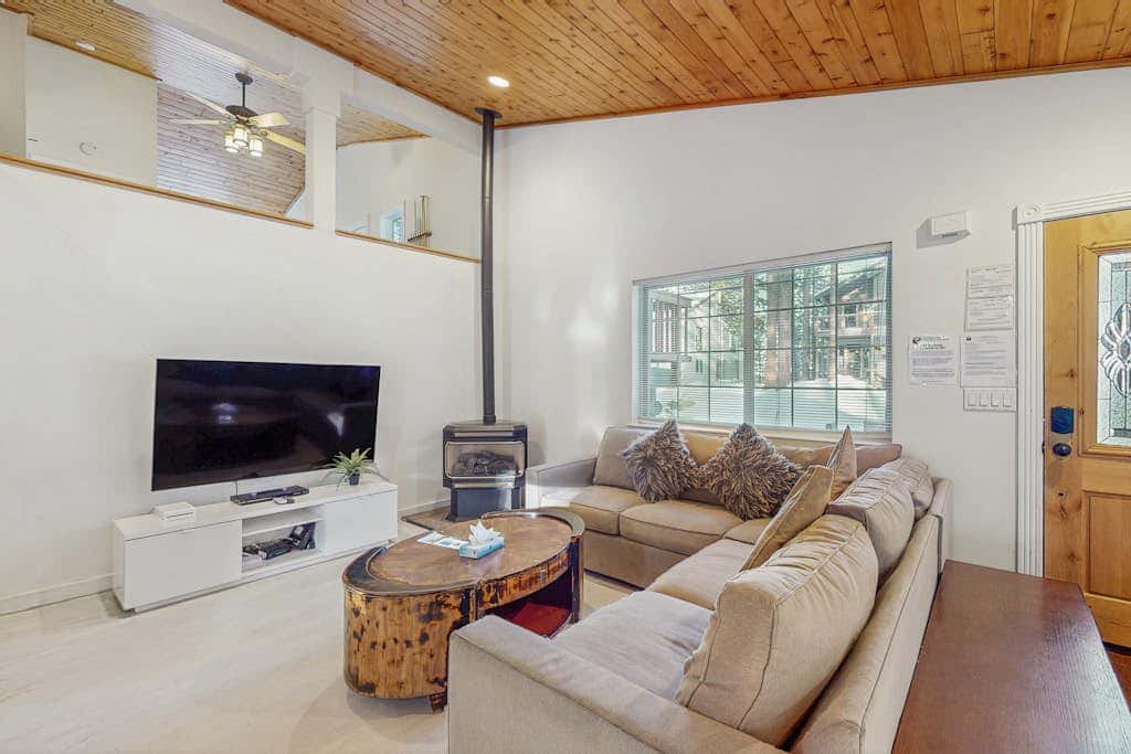 Spacious home with a pool table close to golf, skiing, hiking & biking
