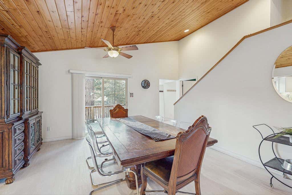 Spacious home with a pool table close to golf, skiing, hiking & biking