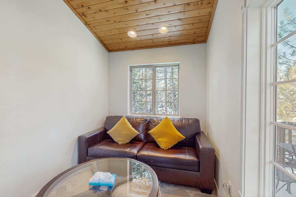 Spacious home with a pool table close to golf, skiing, hiking & biking
