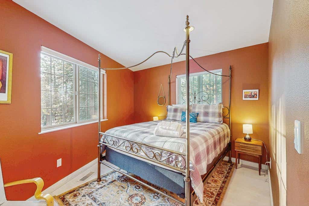 Spacious home with a pool table close to golf, skiing, hiking & biking