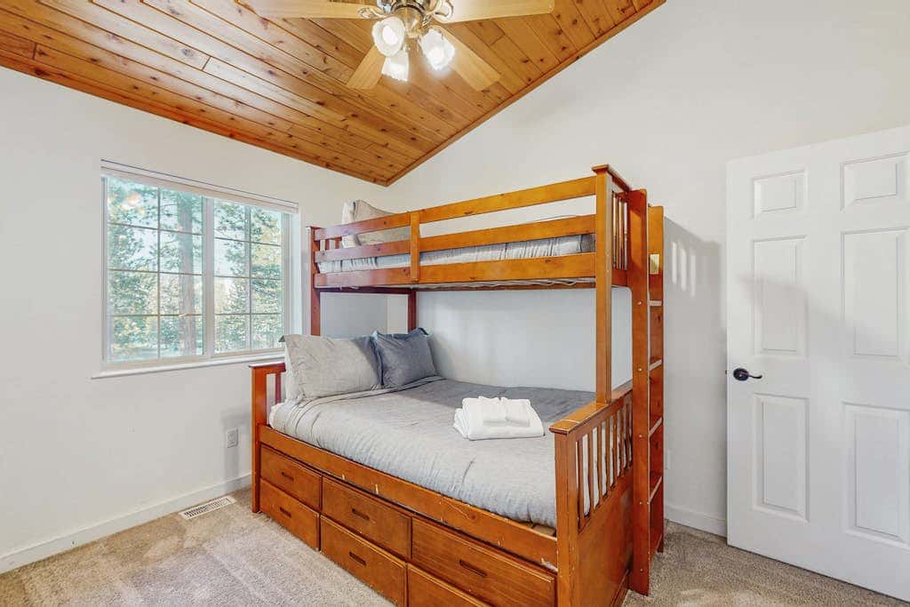 Spacious home with a pool table close to golf, skiing, hiking & biking