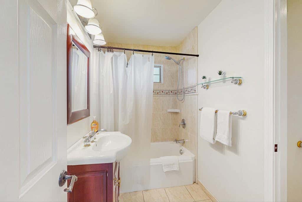 Spacious home with a pool table close to golf, skiing, hiking & biking