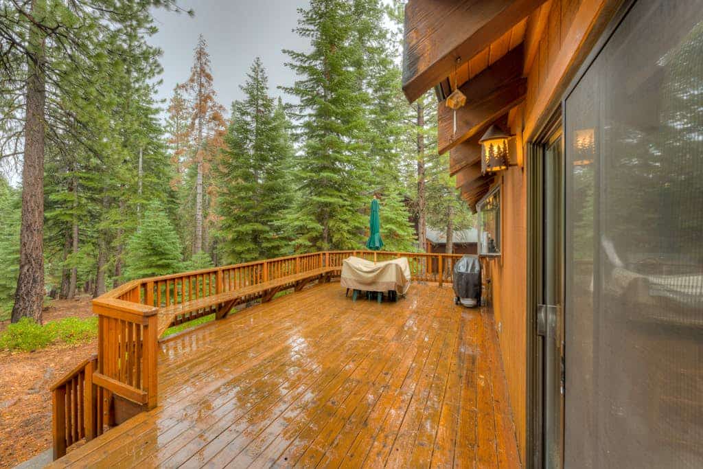 Grizzly Cabin