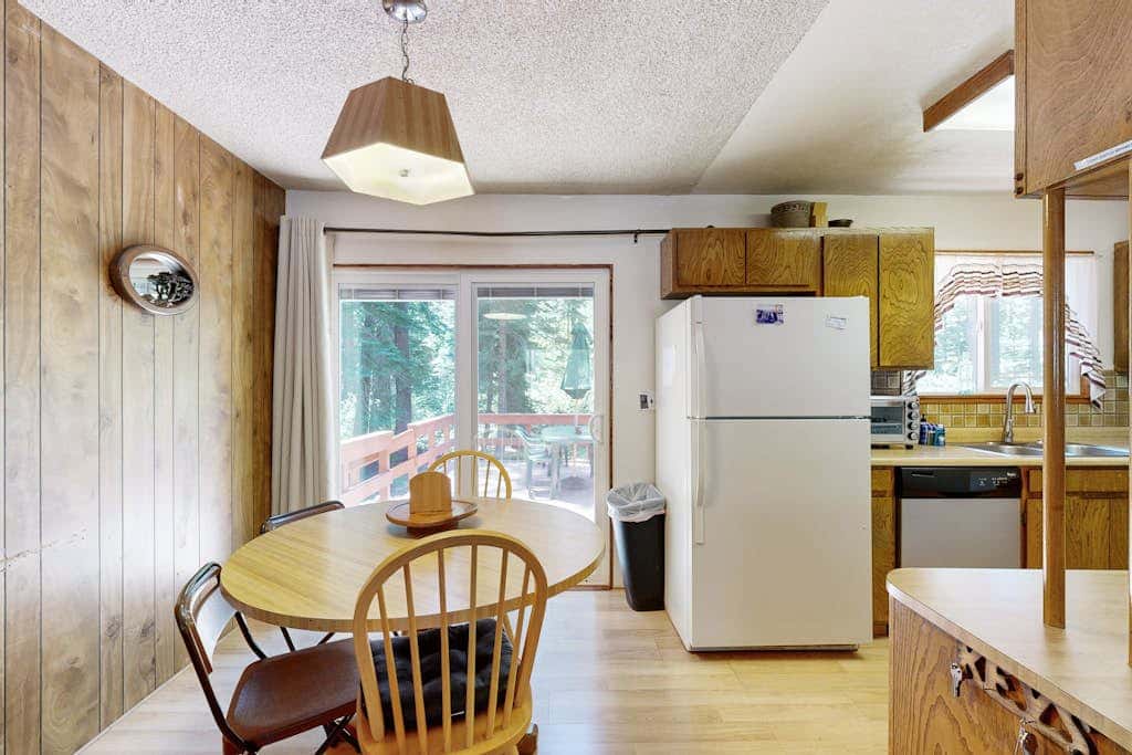 Dog-Friendly Tahoe City House Near Hiking and Skiing - Walk to Lake