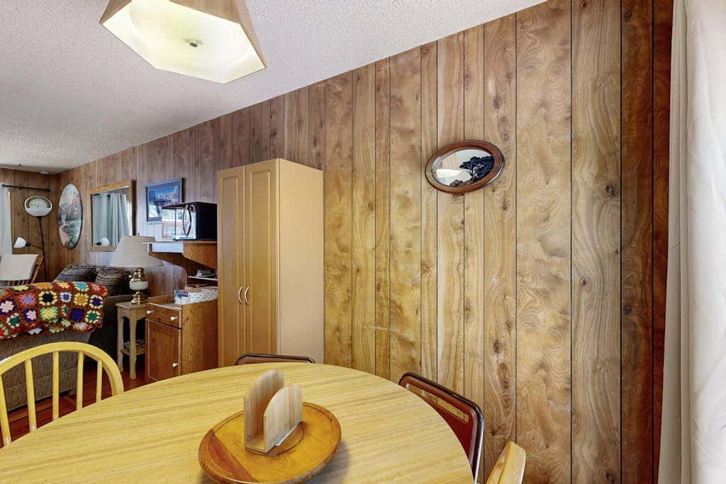Dog-Friendly Tahoe City House Near Hiking and Skiing - Walk to Lake