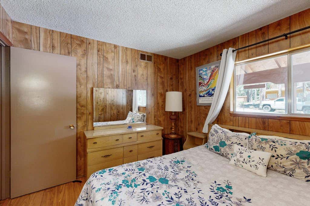 Dog-Friendly Tahoe City House Near Hiking and Skiing - Walk to Lake