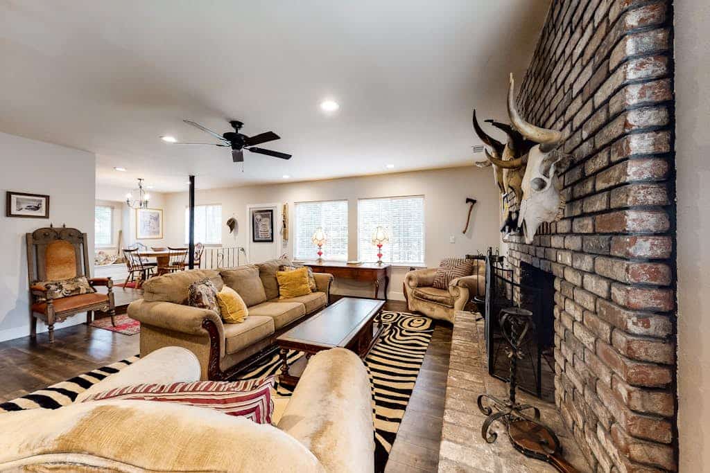 Discover Meadows Crossings, a charming house in South Lake Tahoe, CA, perfect for families and groups. Enjoy a cozy stay with 3 bedrooms, 3 bathrooms, and amenities like a kitchen, and free parking. Close to casinos, outdoor activities, and stunning mountain views, it's an ideal base for your Tahoe adventure.