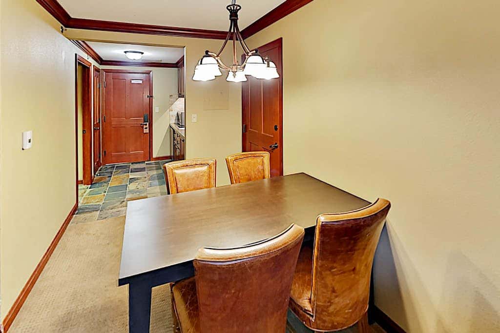 Ski-in-ski-out Everline Resort & Spa - two adjacent units