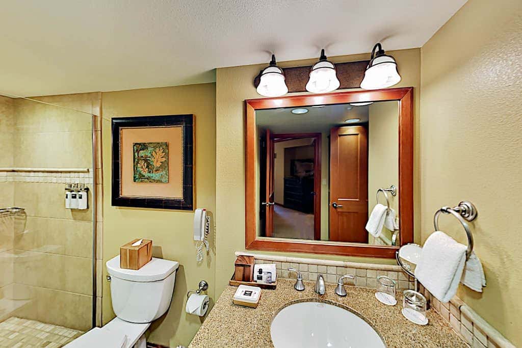 Ski-in-ski-out Everline Resort & Spa - two adjacent units