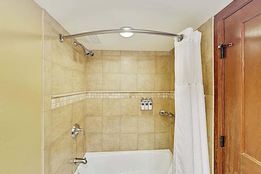 Ski-in-ski-out Everline Resort & Spa - two adjacent units