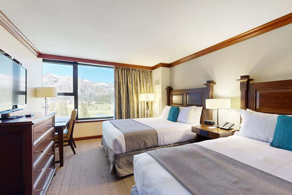 Two units at the Everline Resort & Spa - Ski-in-ski-out, fireplace, pools, & gym