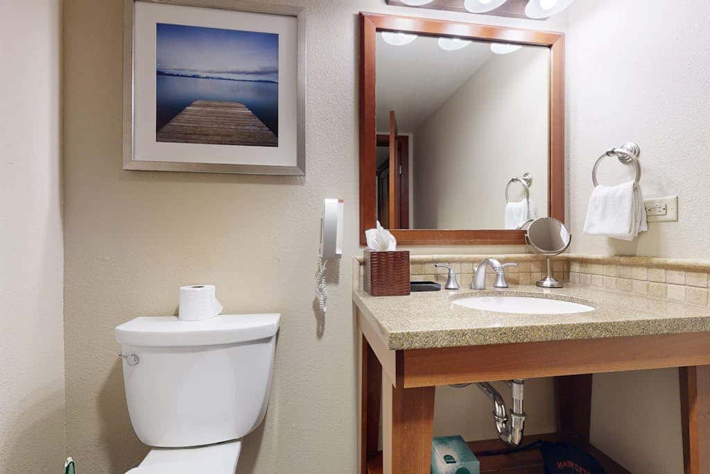 Two units at the Everline Resort & Spa - Ski-in-ski-out, fireplace, pools, & gym