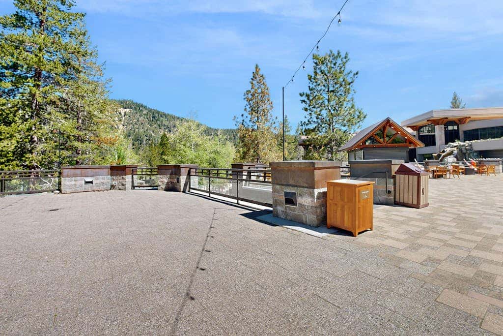 Two units at the Everline Resort & Spa - Ski-in-ski-out, fireplace, pools, & gym