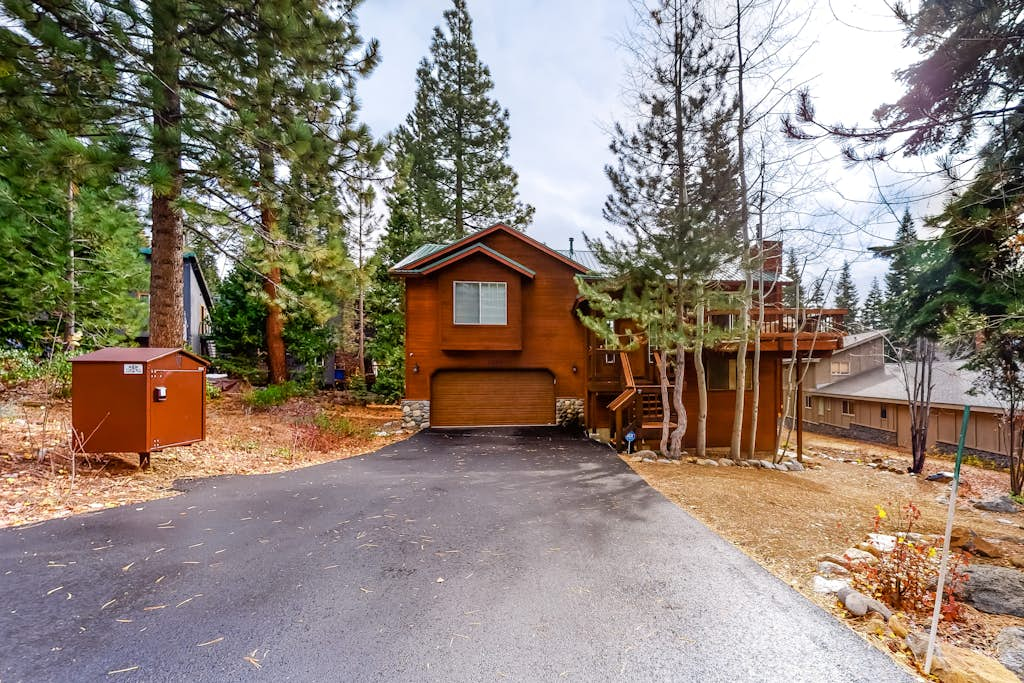 Mountain Home W&Decks, Gas Grill, & Fireplace - Near Northstar California Resort
