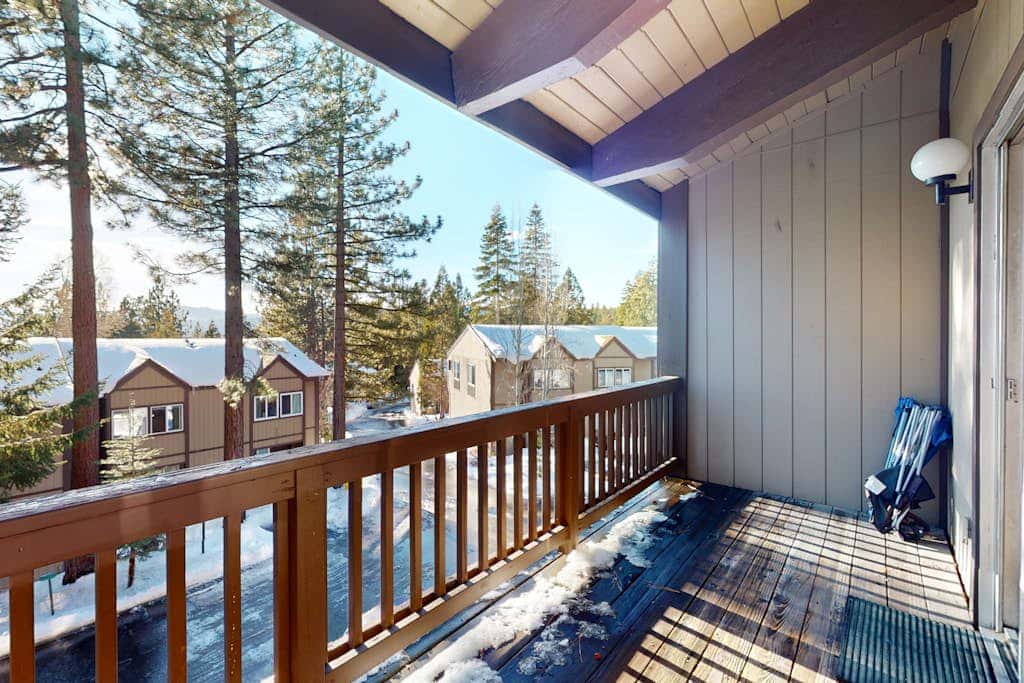 Sunny, Family-Friendly Condo - Near the Lake