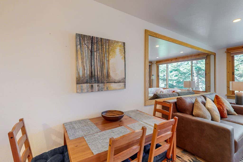 Remodeled Ski-In - Ski-Out Coyote Fork Retreat with Pools & Hot Tubs