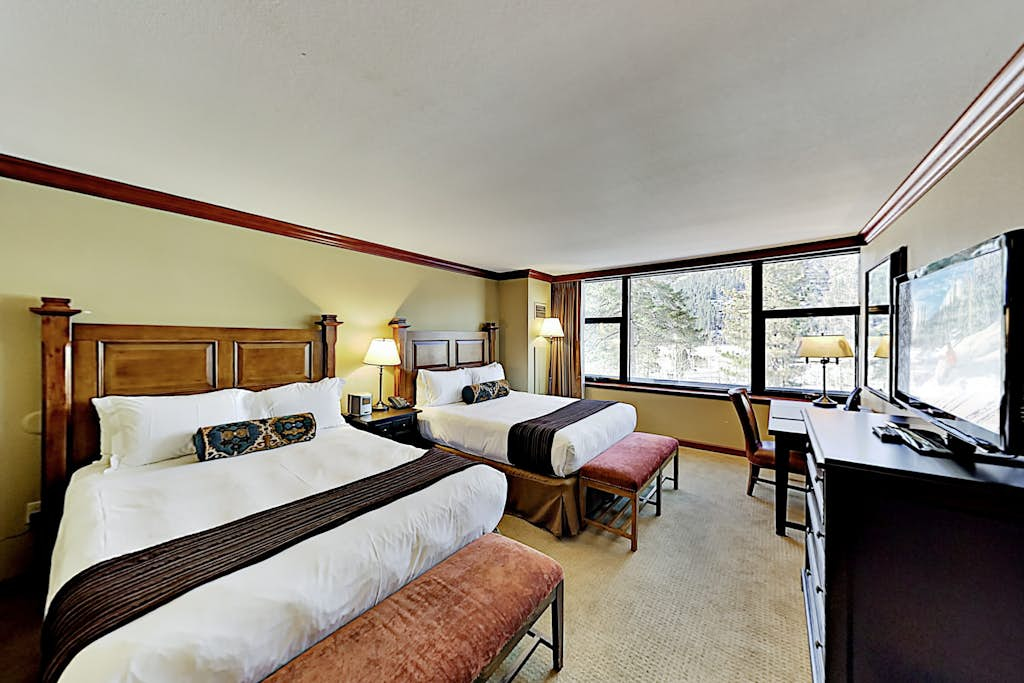 Everline Resort Ski-in-ski-out suite with heated pools, hot tub, golf, & tennis