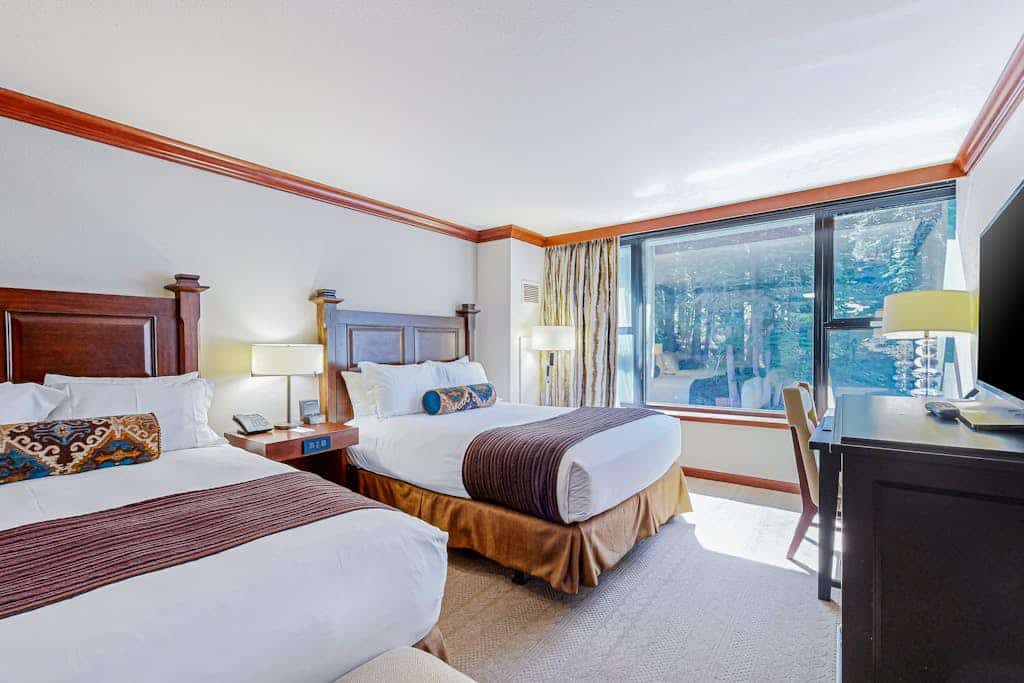 Everline Resort & Spa studio - Ski-in-ski-out, pools, hot tubs, & full spa